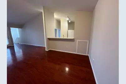 1127 Silverstone Drive #1127, Carpentersville, IL 60110 - Photo 9