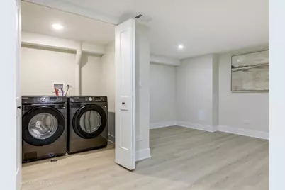 6207 N Hiawatha Avenue, Chicago, IL 60646 - Photo 15