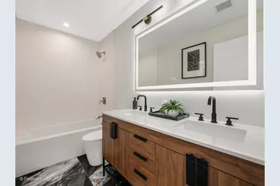 6207 N Hiawatha Avenue, Chicago, IL 60646 - Photo 7