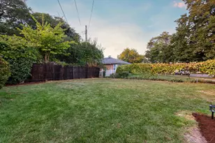 6207 N Hiawatha Ave, Chicago, IL 60646 - Photo 23