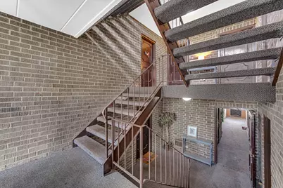 124 E Bailey Road #E, Naperville, IL 60565 - Photo 3