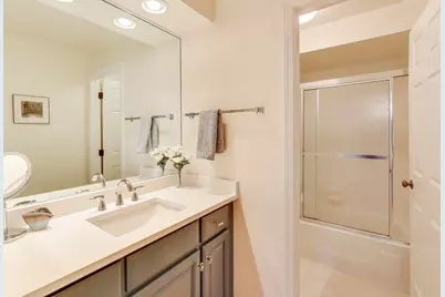 2020 Chestnut Avenue #312, Glenview, IL 60025 - Photo 17