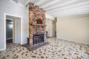 1009 Assell Ave, Aurora, IL 60505 - Photo 7