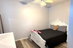 415 Kenwood Dr, Round Lake Park, IL 60073 - Photo 11