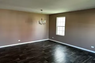 895 Timber Lake Dr, Antioch, IL 60002 - Photo 3