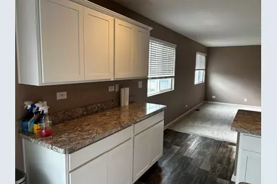 895 Timber Lake Drive, Antioch, IL 60002 - Photo 11