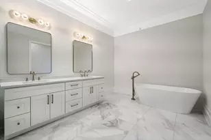 [Address not provided], Chicago, IL 60657 - Photo 19