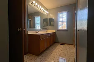 2809 Forestview Dr, Carpentersville, IL 60110 - Photo 11