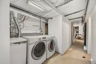 908 N Trumbull Ave, Chicago, IL 60651 - Photo 15