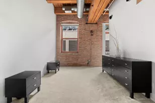 360 W Illinois St, Chicago, IL 60654 - Photo 9