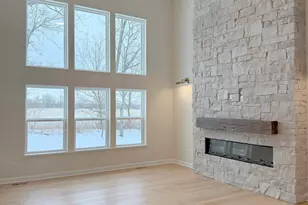 16446 W Cottonwood Dr, Lockport, IL 60441 - Photo 3