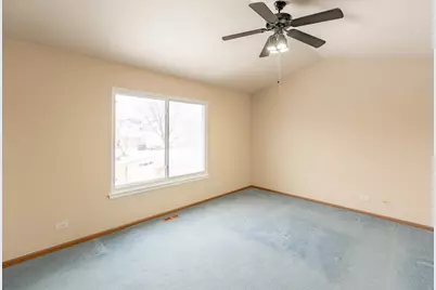 808 Trinity Court, Carol Stream, IL 60188 - Photo 9