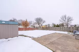 808 Trinity Ct, Carol Stream, IL 60188 - Photo 11