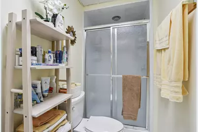 2300 Bellaire Court, Des Plaines, IL 60016 - Photo 23