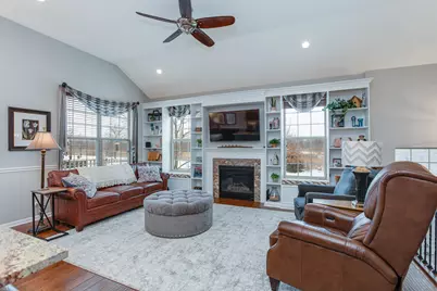 [Address not provided], Winfield, IL 60190 - Photo 3