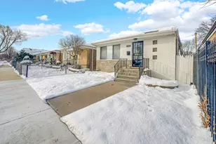 4322 S Keating Ave, Chicago, IL 60632 - Photo 3