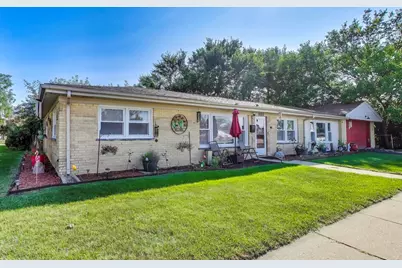 8760 N Oketo Avenue, Niles, IL 60714 - Photo 1