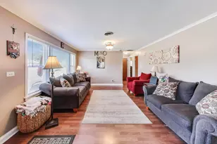 8760 N Oketo Ave, Niles, IL 60714 - Photo 3