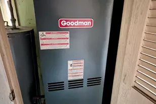 523 S Lott Blvd, Gibson City, IL 60936 - Photo 19