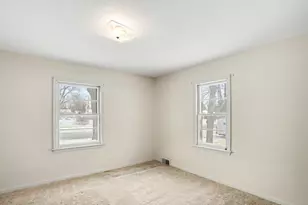 347 Cass St, Crete, IL 60417 - Photo 7