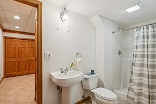 600 Crosswind Ln, Lindenhurst, IL 60046 - Photo 19