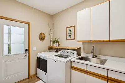 600 Crosswind Lane, Lindenhurst, IL 60046 - Photo 11