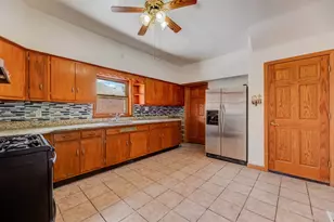 207 156th Pl, Calumet City, IL 60409 - Photo 5