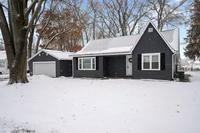 26347 W Shannon Avenue, Antioch, IL 60002 - Photo 1