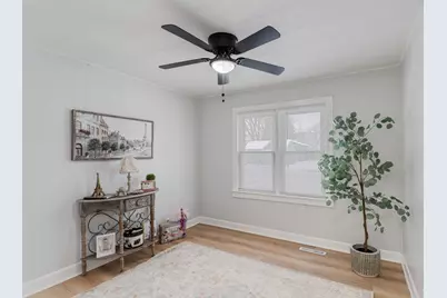 26347 W Shannon Avenue, Antioch, IL 60002 - Photo 9