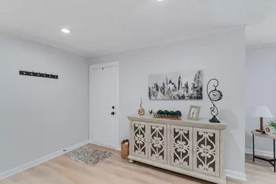 26347 W Shannon Avenue, Antioch, IL 60002 - Photo 7