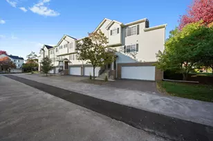 409 Evergreen Cir, Gilberts, IL 60136 - Photo 31