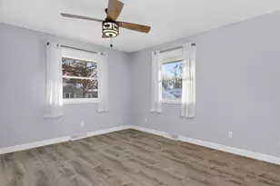 105 W Oak St, Coal City, IL 60416 - Photo 13