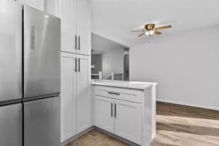 105 W Oak St, Coal City, IL 60416 - Photo 11