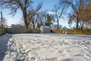 105 W Oak St, Coal City, IL 60416 - Photo 29