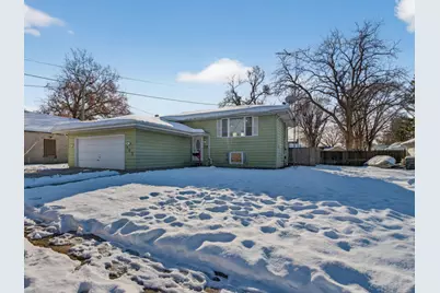105 W Oak Street, Coal City, IL 60416 - Photo 1