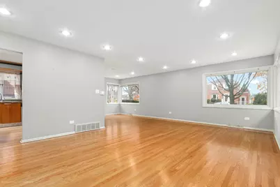 8311 N Olcott Avenue, Niles, IL 60714 - Photo 9