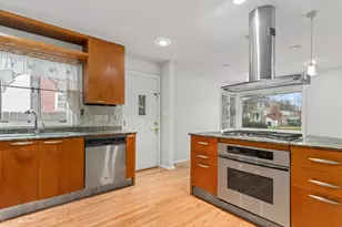 8311 N Olcott Ave, Niles, IL 60714 - Photo 15