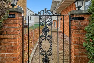 8311 N Olcott Ave, Niles, IL 60714 - Photo 29