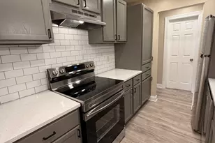 569 Somerset Ln, Crystal Lake, IL 60014 - Photo 7