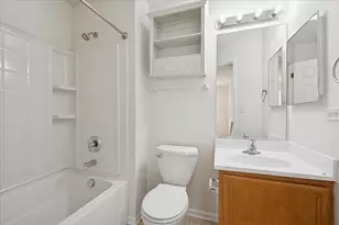 6163 Mayfair St, Morton Grove, IL 60053 - Photo 9