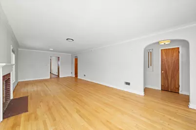 9923 S Claremont Avenue, Chicago, IL 60643 - Photo 3