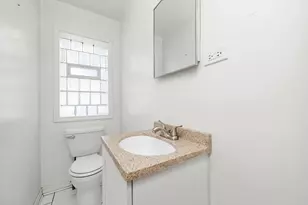 9923 S Claremont Ave, Chicago, IL 60643 - Photo 11