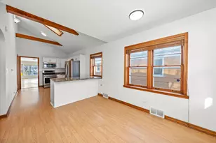 9923 S Claremont Ave, Chicago, IL 60643 - Photo 9