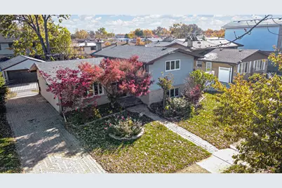 9043 Oriole Avenue, Morton Grove, IL 60053 - Photo 3