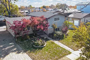 9043 Oriole Ave, Morton Grove, IL 60053 - Photo 3