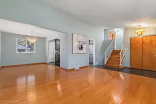 9043 Oriole Ave, Morton Grove, IL 60053 - Photo 13