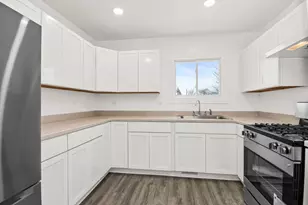 3412 Hopkins St, Steger, IL 60475 - Photo 5