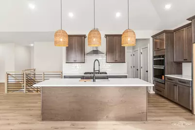 1823 Constitution Street, Sycamore, IL 60178 - Photo 3