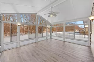 2647 Bainbridge Blvd, West Chicago, IL 60185 - Photo 9