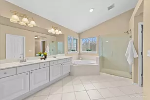 2647 Bainbridge Blvd, West Chicago, IL 60185 - Photo 19